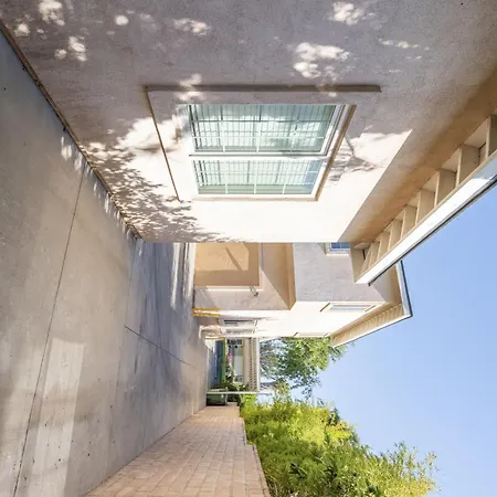Elegant Retreat Modern Comforts Prime Location